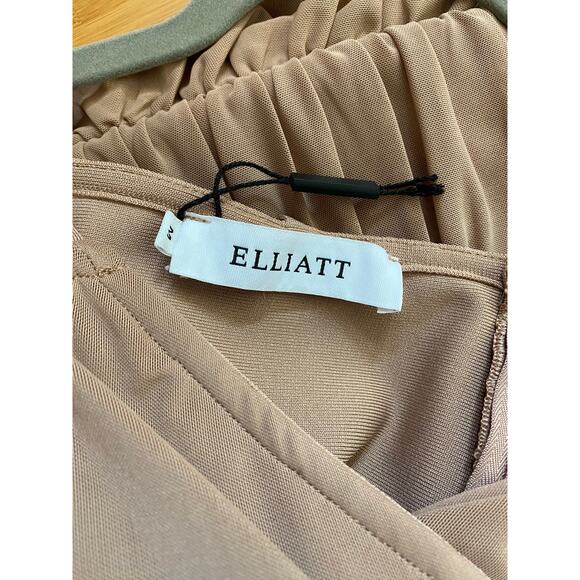 Elliatt Nude Midi Dress - Picture 7 of 9